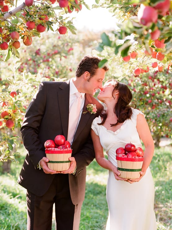 nicole-hill-a-little-sussy-wedding-apples-elizabeth-messina nicole-hill-a-little-sussy-wedding-apples-elizabeth-messina
