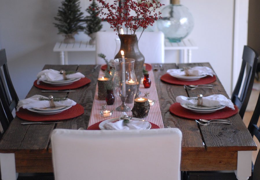 holiday-table-setting.jpg
