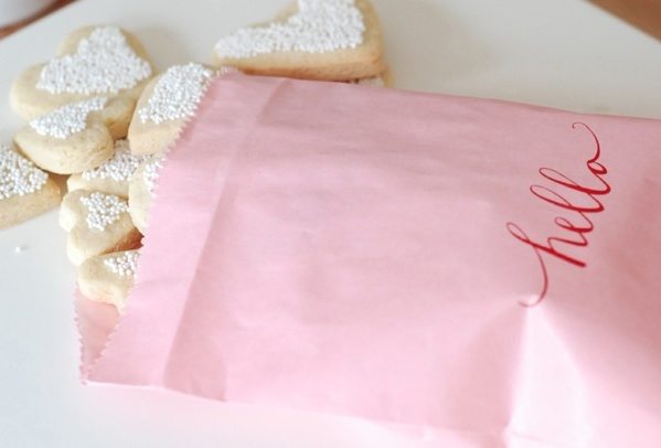 calligraphy-favor-bags