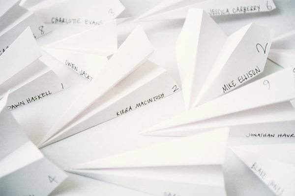 paper-airplane-escort-cards