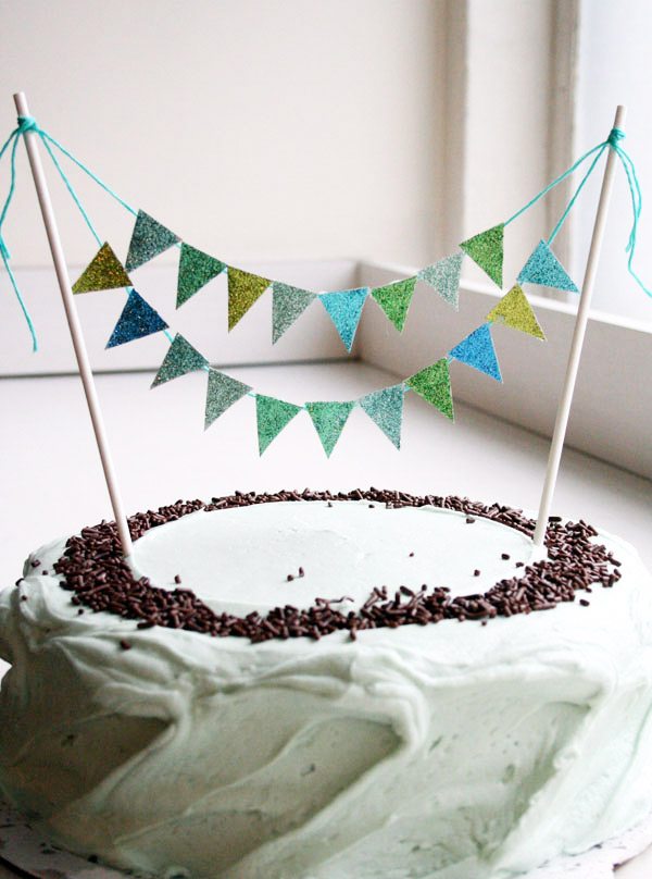 glitter-cake-bunting
