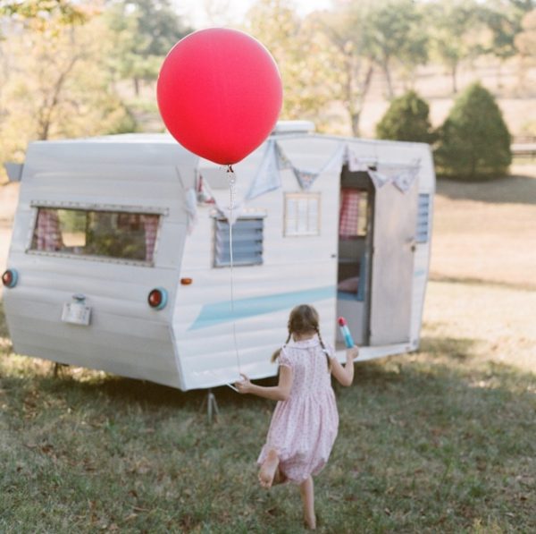 red-birthday-balloon
