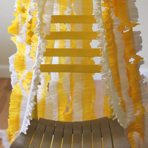 ruffled-crepe-paper-streamers