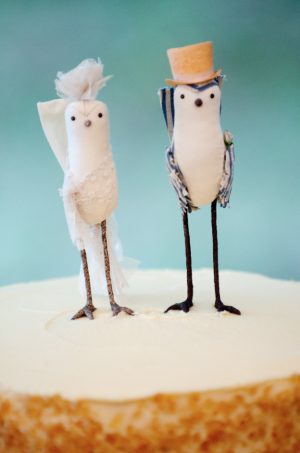 bird-cake-topper