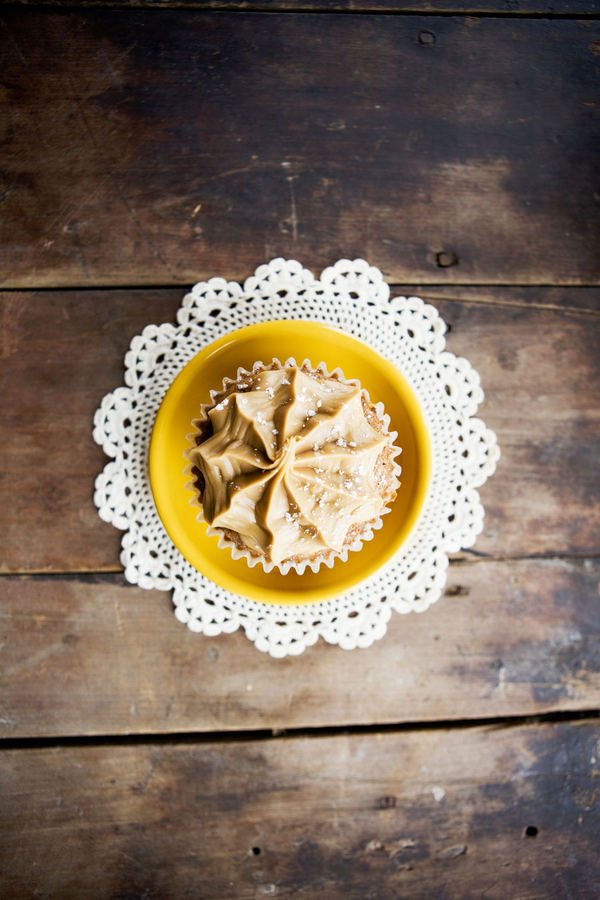 salted-maple-cupcake