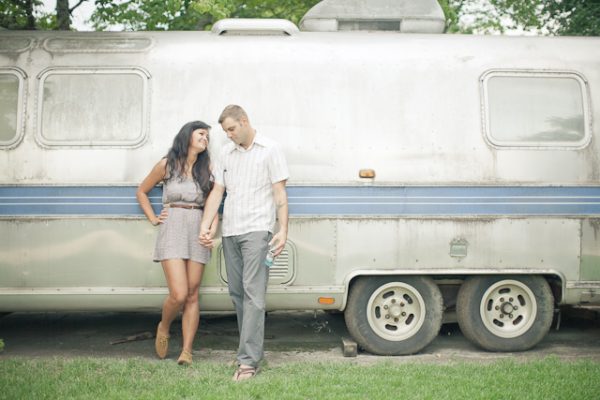 vintage-chic-engagement-session