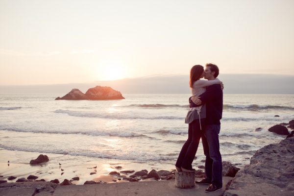 beach-engagement-photos