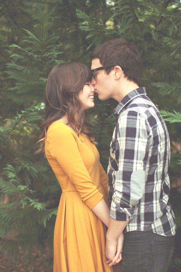 HaleySheffield.NewlyWedChristmas_087