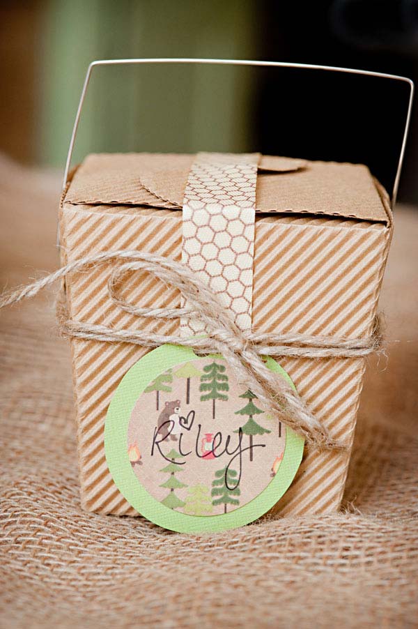 DIY S'mores Kit Favors from The Sweetest Occasion DIY S'mores Kit Favors from The Sweetest Occasion