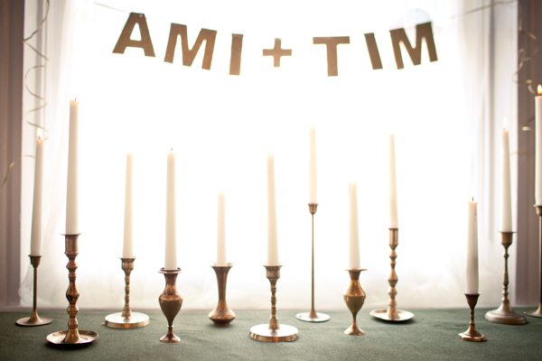 Candle centerpiece | by Andrea Hubbell via The Sweetest Occasion Candle centerpiece | by Andrea Hubbell via The Sweetest Occasion