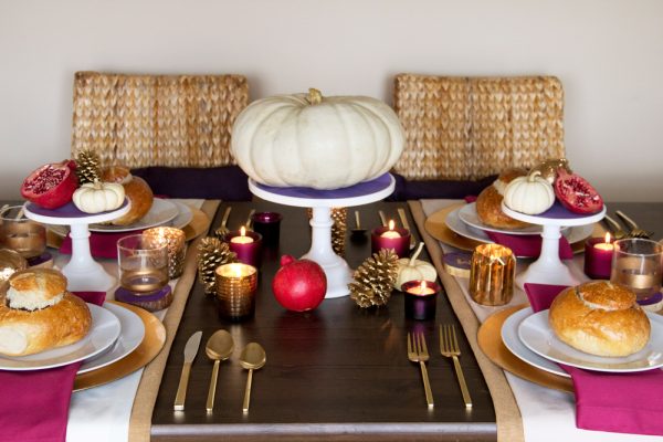 Golden Thanksgiving table setting ideas from Confetti Pop on The Sweetest Occasion
