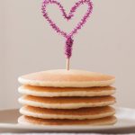 DIY Pipe Cleaner Heart Toppers