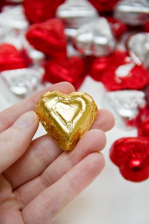 DIY Chocolate Heart Wall DIY Chocolate Heart Wall