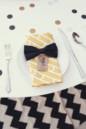Bow place setting