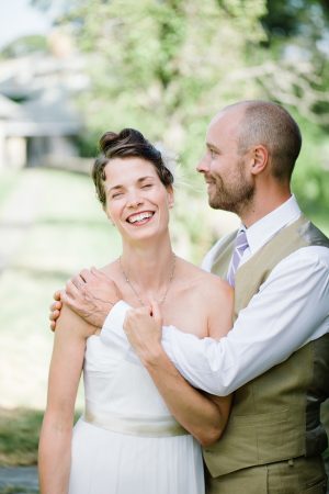 bride-laughing