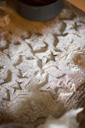 Linzer Cookies | The Sweetest Occasion